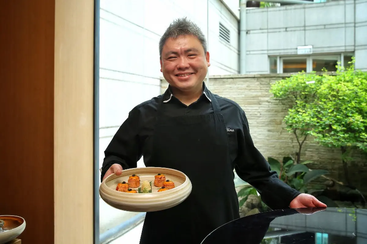 Chef Keisuke Uno siap menghadirkan inovasi-inovasi terbaru makanan Jepang di OKU Jakarta