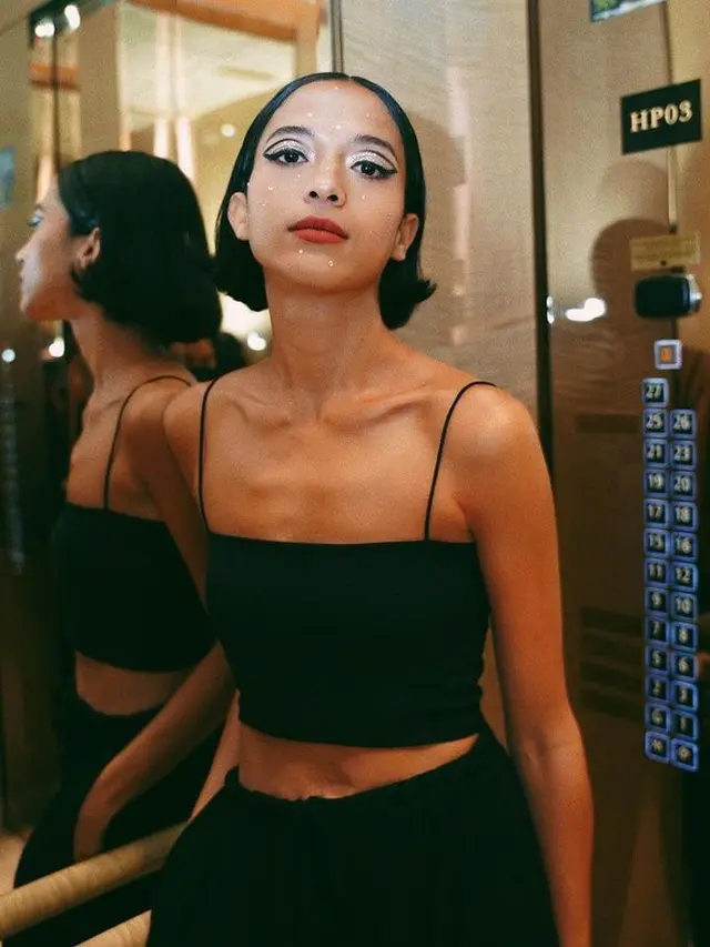 [Fimela] 6 Potret Artis Indonesia yang Dikritik Karena Punya Tubuh Kurus