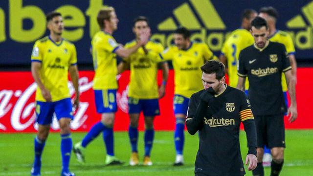 Foto Liga Spanyol: Lionel Messi Tak Berdaya, Barcelona Tumbang di Markas Tim Promosi Cadiz