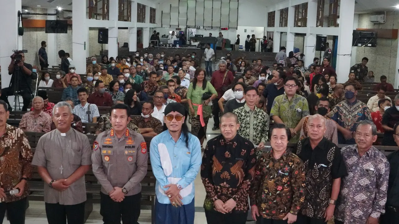 Gus Miftah di hadapan 200 pendeta dan 50 romo di GKI Gejayan