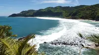 Pantai Menganti bisa jadi salah satu pilihan untuk menikmati nuansa Selandia Baru di Indonesia.