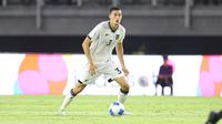 Bek Timnas Indonesia, Jay Idzes. (Bola.com/Abdul Aziz)