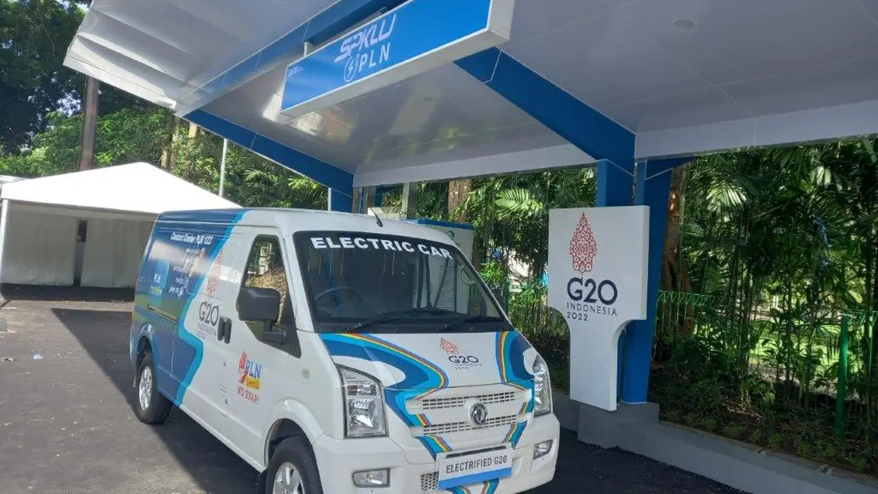 DFSK Terjunkan Minibus Listrik Gelora E (Ist)