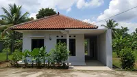 8 Gambar Rumah Minimalis Atap Genteng yang Lagi Tren di Kampung, Jadi Ide Hunian Pensiun