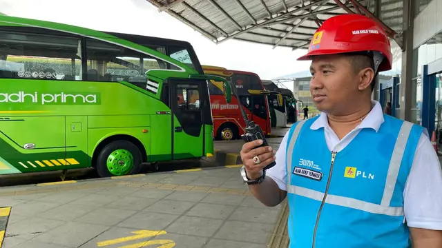 PLN akan terus memastikan keandalan pasokan listrik dan personel selama masa siaga Lebaran 2024. (Foto: PLN)