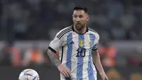 7 Pemain yang Sangat Menghormati Lionel Messi, sampai Gemetar saat Bertemu