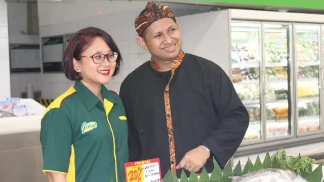 Giant Luncurkan Harga Teman, Serba Rp 10 Ribu Hingga Ikan Salmon Murah