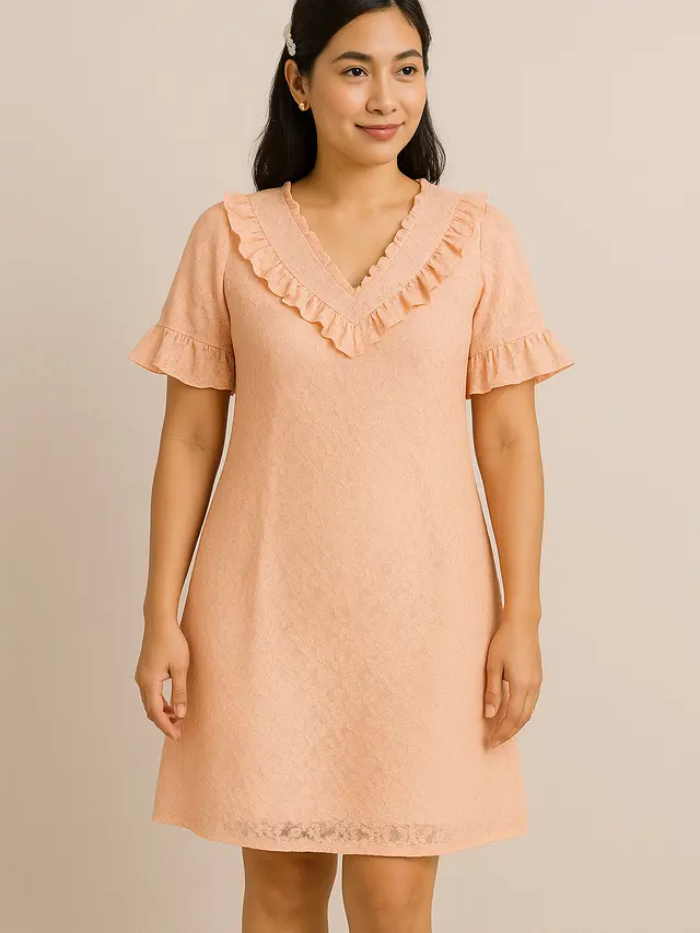 Dress Peach Brokat V-Neck (Foto: ChatGPT)