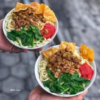 Ilustrasi mie ayam. (Liputan6.com/IG/koh_aming)