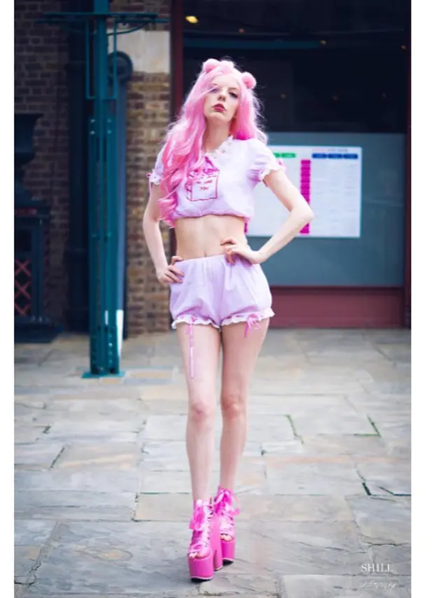 [Bintang] Boneka Porselen