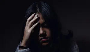 Sakit Kepala Tak Kunjung Hilang? Waspadai Gejala Tumor Otak