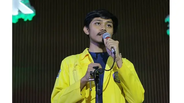 6 Potret Manik Marganamahendra Ketua BEM UI yang Pernah Jadi Anggota Paskibra