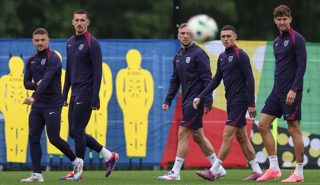 Inggris kini menempati posisi puncak Grup C dengan mengemas tiga poin dari satu pertandingan yang dijalani. (Adrian DENNIS / AFP)