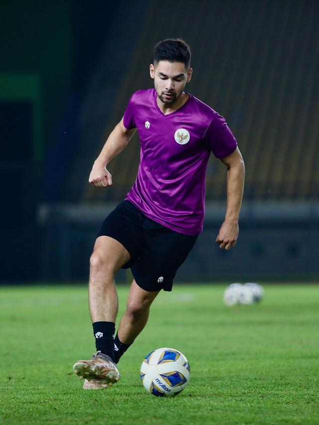 7 Potret Sandy Walsh Calon Pemain Naturalisasi, Sempat Lupa Peci untuk Sumpah WNI