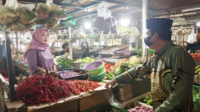 Harga cabai di Depok melejit. (Dicky Agung Prihanto)