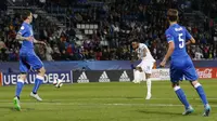 Italia vs Inggris U-21 (Reuters / Carl Recine)