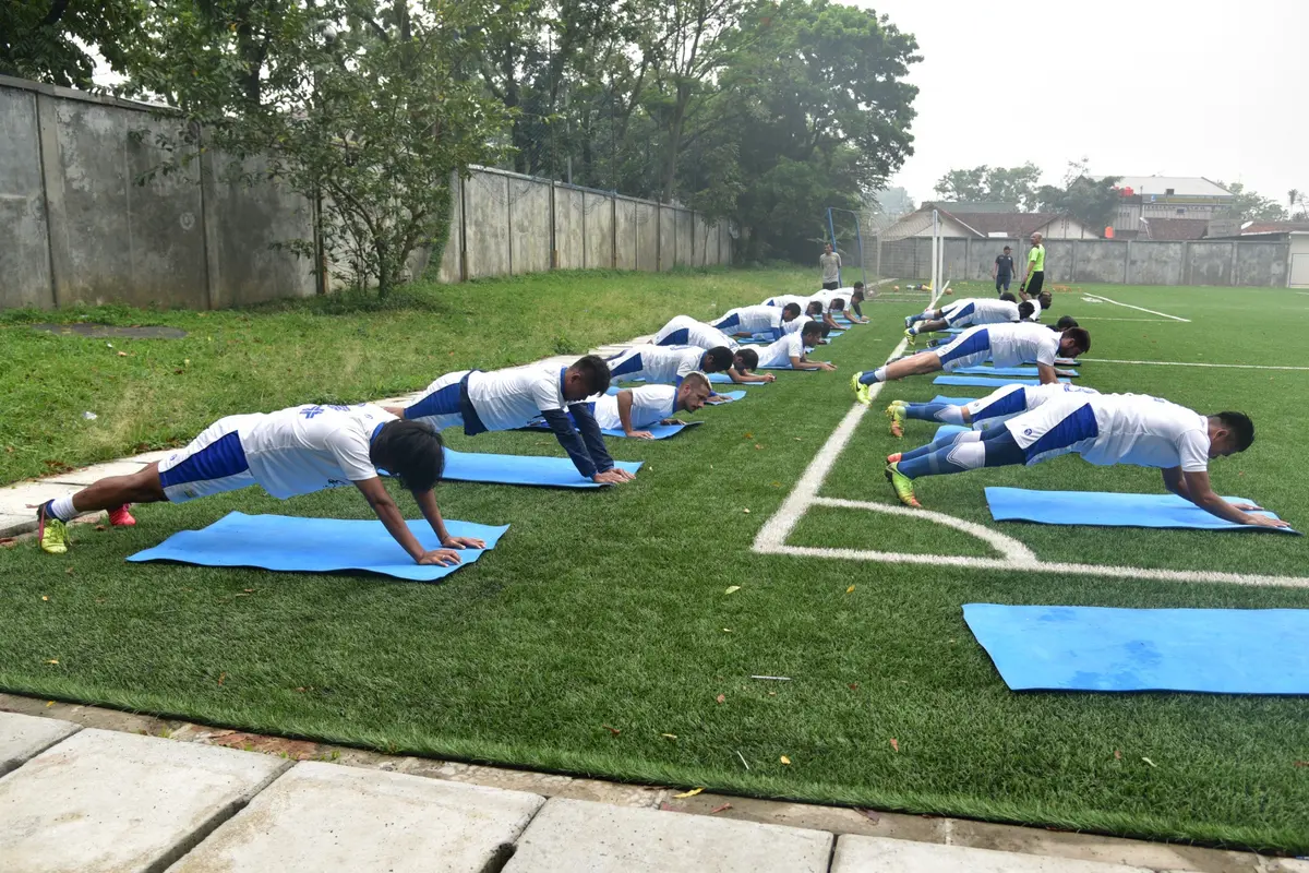 Pemain Persib Latihan