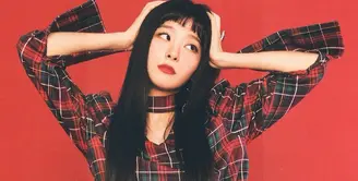 EXO dan Red Velvet merupakan grup yang berada di satu agensi yang sama yaitu SM Entertainment. Meskipun di bawan naungan agensi yang sama, akan tetapi belum tentu mereka akrab. (Foto: instagram.com/seulgiredvelvet)