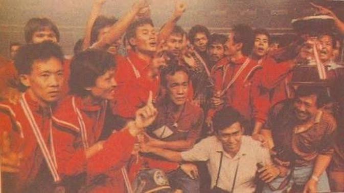 PSM Makassar saat menjadi juara kompetisi Perserikatan 1991-1992. (Bola.com/Abdi Satria)