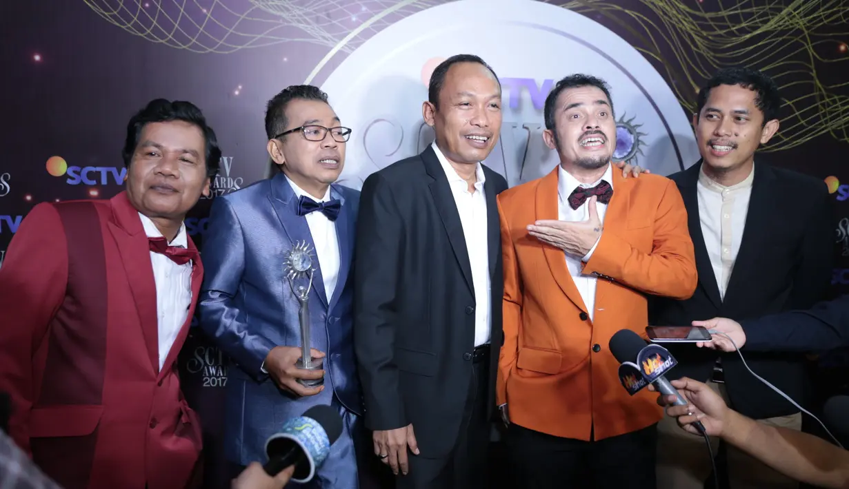 Sinetron tersebut mendapat penghargaan khusus sebagai Sinetron Ramadhan Paling Ngetop Sepanjang Masa. (Adrian Putra/Bintang.com)