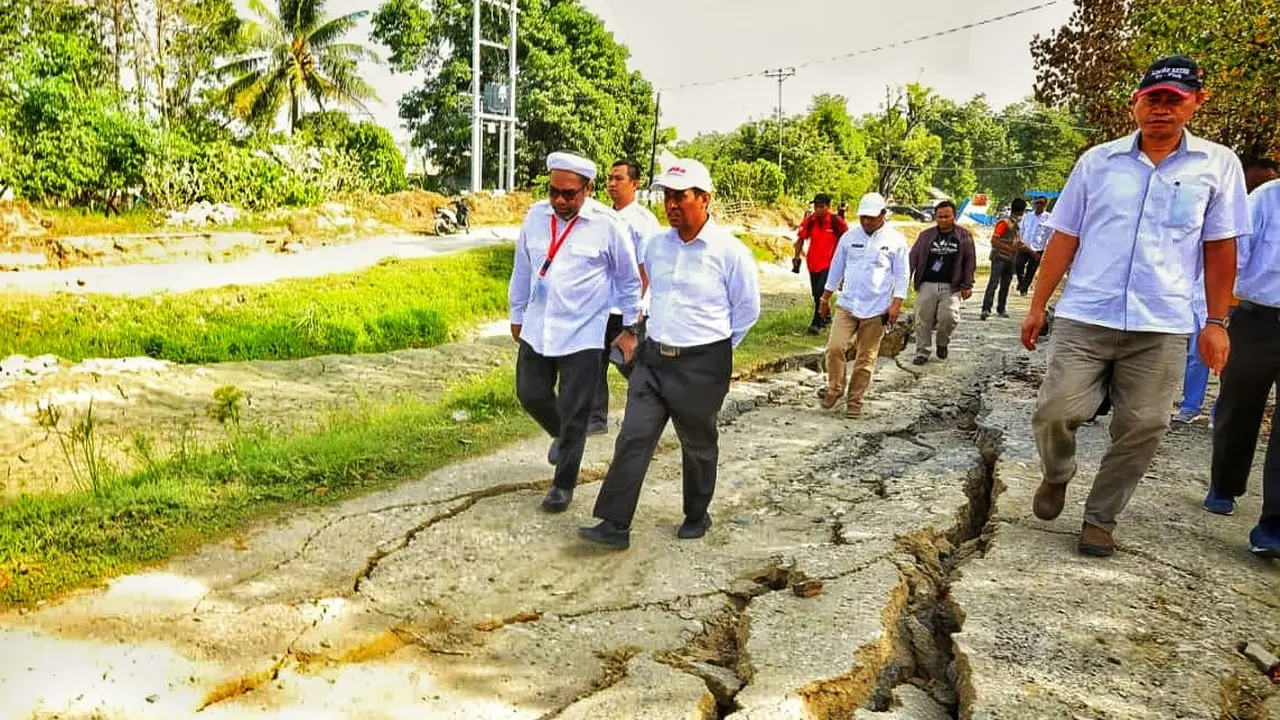 Menteri Pertanian Amran Sulaiman mengunjungi Palu