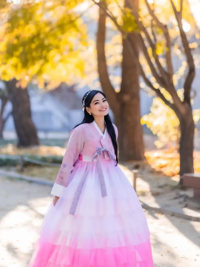 Titi Kamal liburan di Korea Selatan (Instagram/titi_kamall)