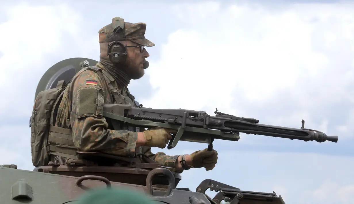 Diketahui, sebelumnya Jerman telah memimpin kelompok militer multinasional NATO di Lituania, sebuah bataliyon yang diperkuat sekitar 1.000 tentara.  (AFP/PETRAS MALUKAS)