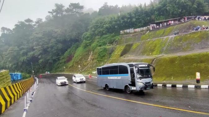 Puncak-Cianjur Membludak: Polisi Ungkap 250 Kendaraan Melintas Tiap Menit