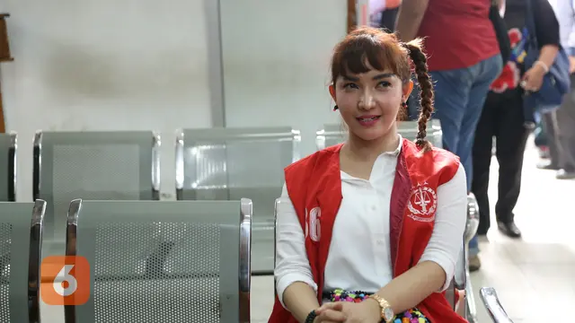 [Bintang] Roro Fitria