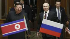 Kedua kepala negara itu akan membahas hubungan perdagangan, keamanan, serta mendukung Korea Utara melawan AS. (Gavriil Grigorov, Sputnik, Kremlin Pool Photo via AP)