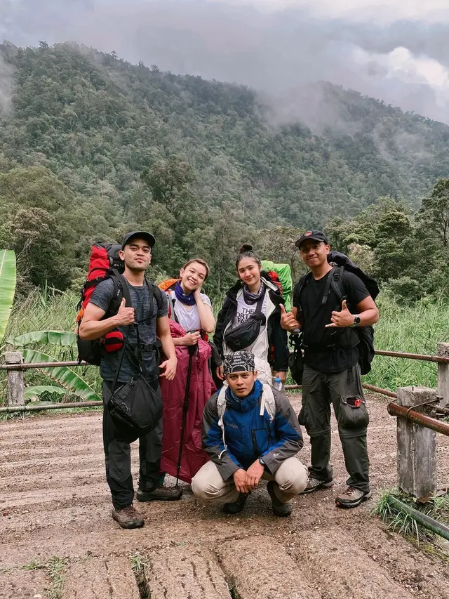7 Momen Pendakian Pertama Febby Rastanty di Gunung Gede Pangrango