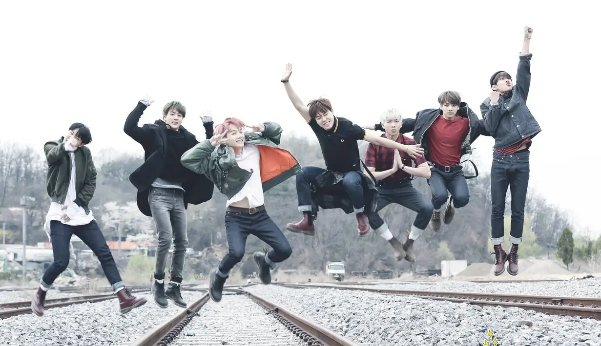 "Inti dari nyanyian dan tarian BTS yang luar biasa adalah ketulusan. Kekuatan ajaib ini mengubah kesedihan menjadi harapan dan perbedaan jadi kesamaan," tuturnya. (Foto: Soompi.com)