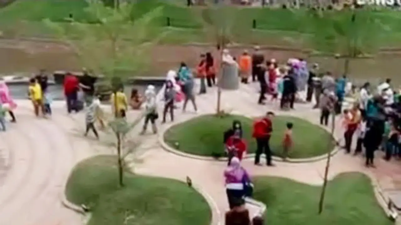 Segmen 2: Ruang Terbuka Teras Cikapundung hingga Merlion Park