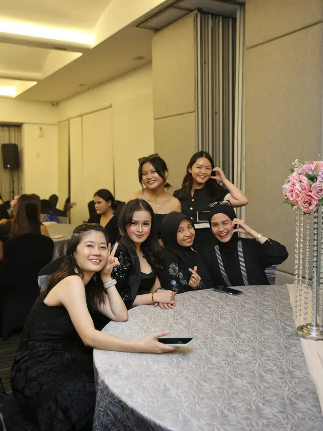 Saat Perempuan Bertemu dan Bertumbuh Bersama, Hangatnya Kebersamaan di Welcoming Dinner FimelaXclusive Batch 4