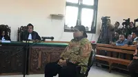 Sidang pembacaan vonis pimpinan Padepokan Dimas Kanjeng Taat Pribadi Pengadilan Negeri Kraksaan, Kabupaten Probolinggo, Jatim. (Liputan6.com/Dian Kurniawan)