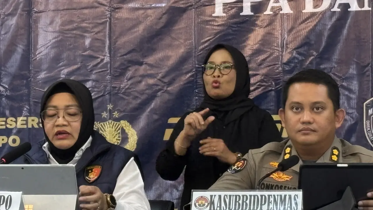 Direktur PPA PPO Polda Metro Jaya, Kombes Rita Wulandari Wibowo jelaskan kasus ekploitasi anak di Cibitung, Bekasi, Rabu (8/7/2026).