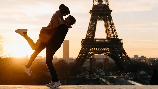 Makin Mesra, Ini 7 Potret Honeymoon Citra Kirana dan Rezky Aditya di Perancis