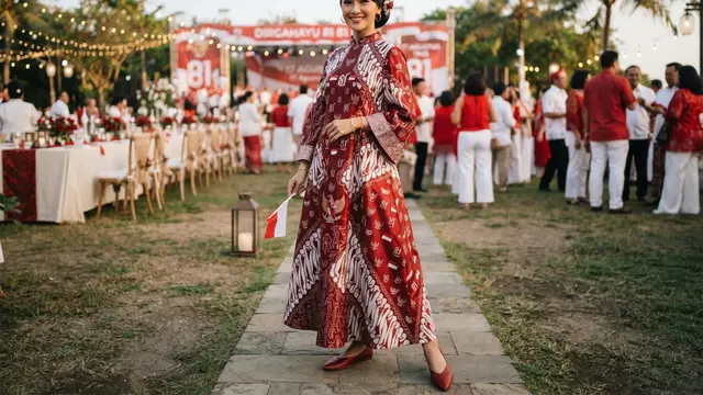Ide Dress Batik Tema Kemerdekaan 17 Agustus 1945 HUT RI Ke-81