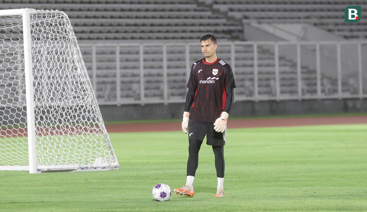 Emil Audero Mulyadi baru menjadi WNI pada 10 Maret lalu. Kemampuan dan pengalaman kiper berusia 28 tahun ini dinilai layak untuk dicoba oleh pelatih Timnas Indonesia, Patrick Kluivert. (Bola.com/M Iqbal Ichsan)