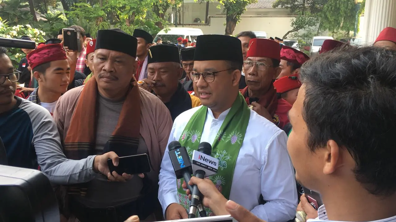 Gubernur DKI Jakarta Anies Baswedan di Balai Kota Jakarta, Minggu (5/10/2017). (Liputan6.com/Rezki Apriliya Iskandar)