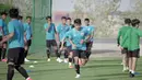Pemain Ansan Greeners FC, Asnawi Mangkualam mengikuti latihan bersama Timnas Indonesia di lapangan sepak bola JA Centre of Excellence & Shooting Club, Dubai. (Foto: Dokumentasi PSSI)