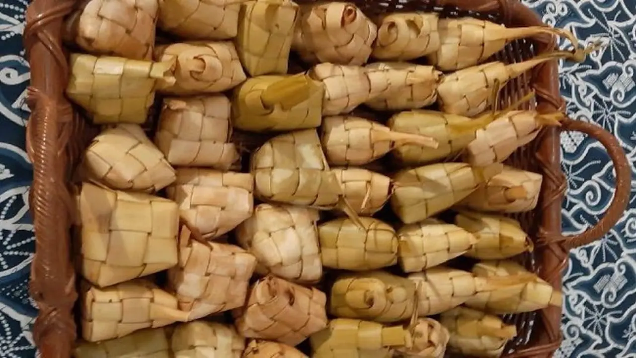 Makna Filosofis Lebaran Ketupat di Keraton Kasepuhan Cirebon