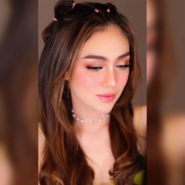 Celine Evangelista dipuji cantik