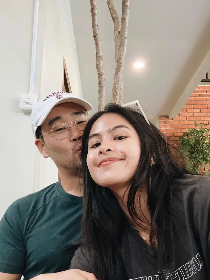 Maudy Ayunda dan suami (Instagram/maudyayunda)