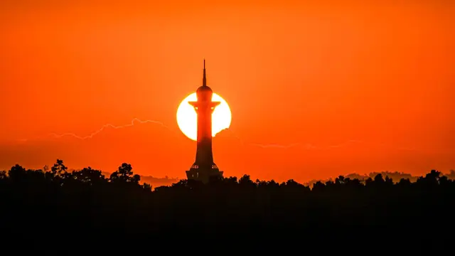 Menara Eks-MTQ Kendari.(Foto Deny Lahundape untuk Liputan6.com)