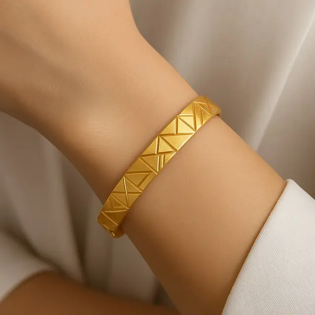 Model Gelang Emas 24 Karat 5 Gram yang Banyak Dicari Ibu-Ibu Elegan
