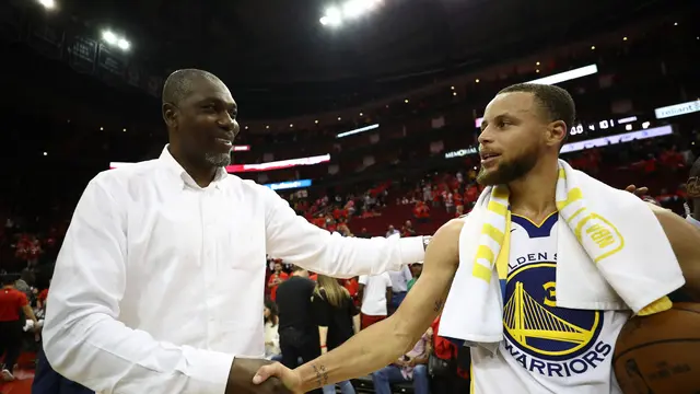 Legenda NBA, Hakeem Olajuwon dan bintang NBA, Stephen Curry