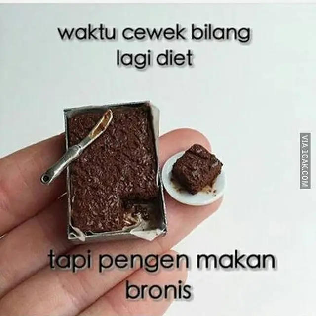 7 Potret Kocak Perjuangan Cewek Demi Terlihat Cantik Ini Bikin Geli