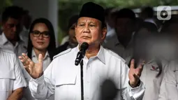 Turut hadir saat pertemuan Sekjen Perindo Ahmad Rofiq, Sekjen Gerindra Ahmad Muzani, Waketum Partai Gerindra Rahayu Saraswati, Waketum Perindo Ferry Kurnia Rizkiyansyah, dan pejabat teras kedua partai. (Liputan6.com/Johan Tallo)