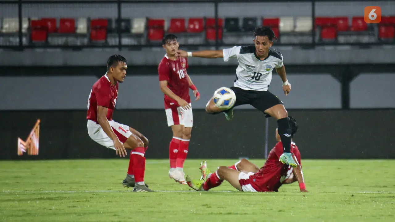 Foto: Pratama Arhan Jadi Bintang Comeback Timnas Indonesia atas Timor Leste dalam Laga Uji Coba Pertama FIFA Matchday